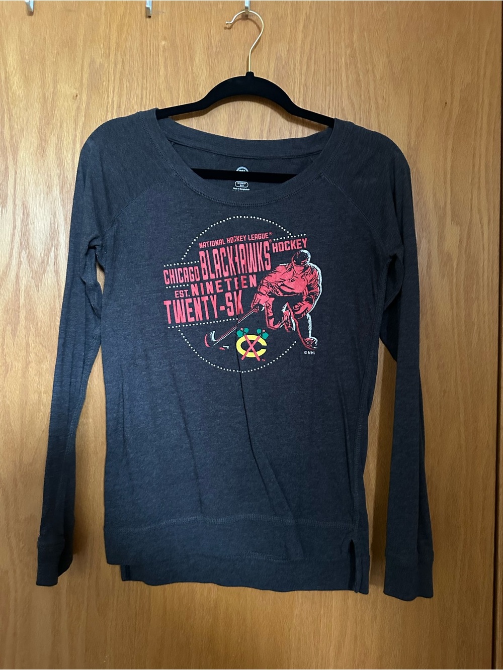 NHL Chicago Blackhawks Dark Gray Long Sleeve Graphic Sweatshirt